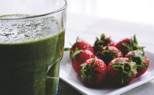 smoothie a jahody